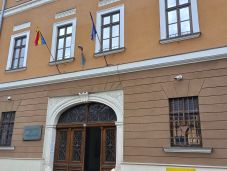 Hallgat, mint a sír a kolozsvári történeti múzeum: nem tudni, miképpen alakítják át a megnyitott és egy nap után bezárt lapidáriumot