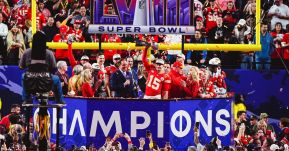 Super Bowl: hosszabbítás után védte meg címét a Kansas City Chiefs