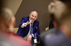 Ciolacu válasza Geoanănak: felhívtam Șoșoacăt, s felajánlottam neki, legyen miniszterelnök