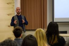 Miért fontos a közösségi részvétel a tudományban? – Erről osztották meg gondolataikat kutatók a Darwin-napon 