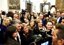 Bocsánatot kért a miniszterelnök