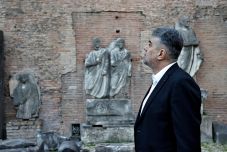 PNL: Ciolacut szeretné közös koalíciós államfőjelöltnek a PSD 