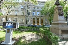 Kenőpénz elfogadásával vádolják a besztercei környezetőrség főfelügyelőjét