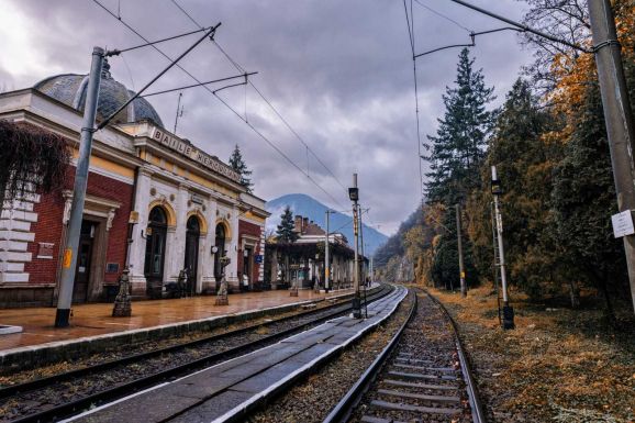 Megújulhat Herkulesfürdő impozáns vasútállomása