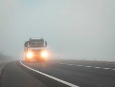 Figyelem: köd nehezíti a közlekedést több megyében