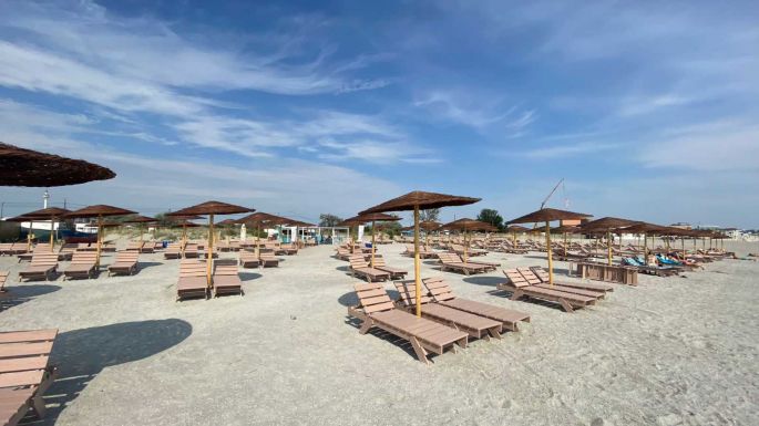 Meghosszabbítanák a tengerpart-bérlések időtartamát, hogy a vállalkozók ne kelljen kiszipolyozzák a turistákat