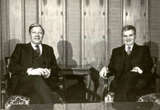 Visszavonta Ceaușescu díszdoktori címét a Bukaresti Egyetem