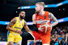 Megalázó vereséggel debütált a férfi kosárlabda-válogatott szövetségi kapitánya