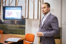 „Okosút” Háromszéken: számos korszerű technológiát építenek az útba