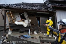 Földrengés Japánban: még 242 embert keresnek