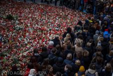 Több mint ezer diák emlékezett meg Prágában az ámokfutás áldozatairól