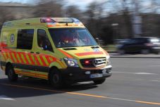 Romániai kisbusz balesetezett egy magyarországi autópályán 