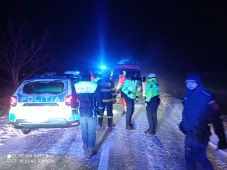 Súlyos baleset: felborult a kisbusz, amelyben hét gyermek utazott