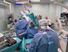 Katasztrofális hatásai vannak a kórházi személyzethiánynak: többórás a várakozási idő a sürgősségen