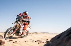 Dakar Rali: tartja pozícióját Gyenes Mani