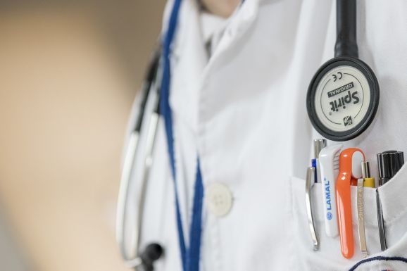 Kongatják a vészharangot a családorvosok, a lakosság alapellátás nélkül maradhat