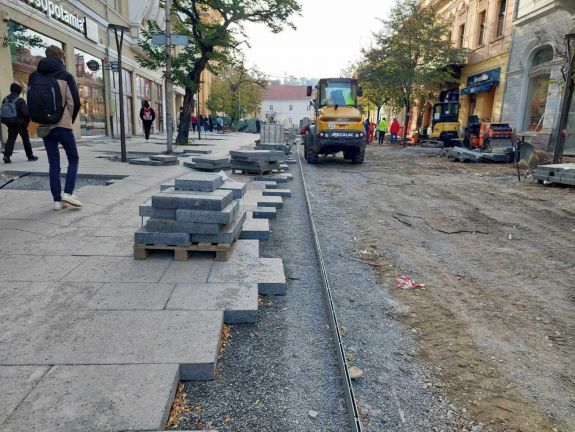 Sétálóövezet lesz az Egyetem, a Farkas és a Szentegyház utca