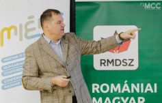 Cseke Attila: a kormány rossz döntései gátolják az ország gazdasági fejlődését