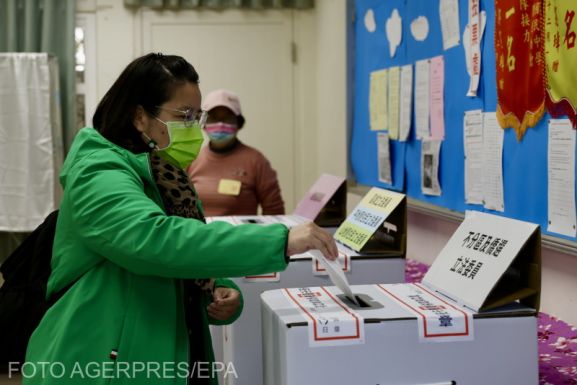 A függetlenségpártiak és a „feszültségcsökkentők” között választ Tajvan