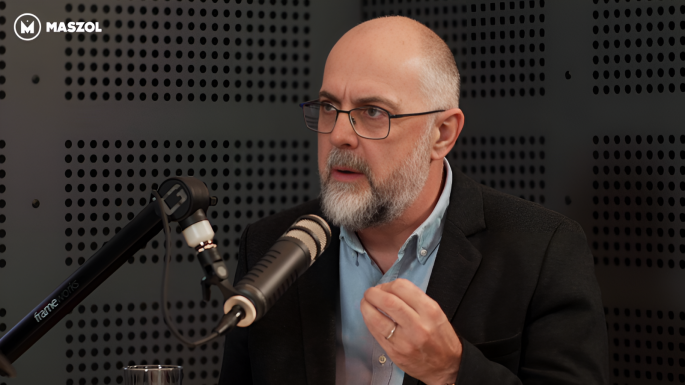 Kelemen Hunorral beszélgettünk a restitúcióról, Úzvölgyéről, az AUR-ról és Iohannisról (VIDEÓ)
