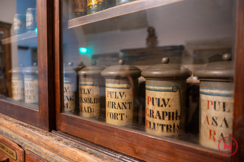 Kolozsvár múltjának egy részletébe tekinthetünk be a megújult Gyógyszerészeti Múzeumban (FOTÓRIPORT)