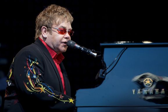 Emmy-díjat kapott Elton John – Ezzel csatlakozott a sztárok egy nagyon exkluzív klubjához