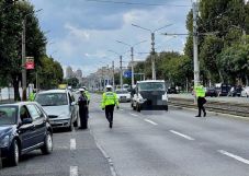 A 112-es hívószámon kért segítséget egy aradi hölgy, mert a rendőrök épp vették el a jogosítványát