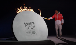 Fellobant az ifjúsági olimpia lángja Gangwonban