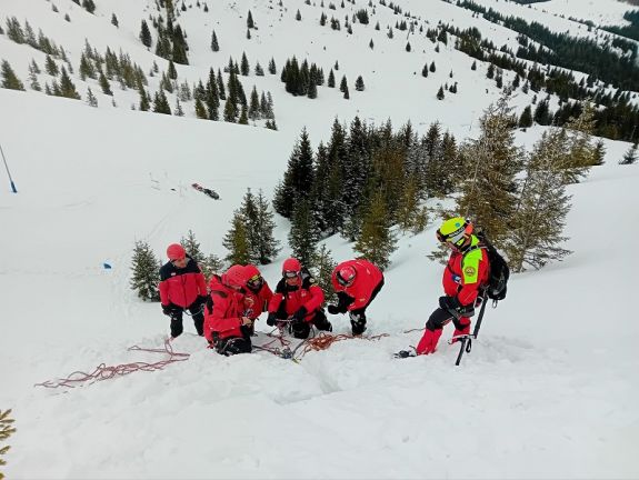FRISSÍTVE –  Rekordidő alatt megtalálták a hegyimentők a szökött ukrán férfit