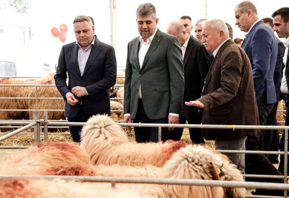 Fordulat: mégsem kéri az uniós biztos lemondását a mezőgazdasági miniszter