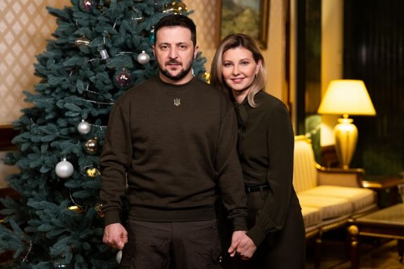Szegényedik Zelenszkij és családja, de még van amit aprítaniuk a tejbe