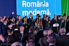 Véglegesítették az Egyesült Jobboldal Szövetség EP-jelölt listáját – fellépnek a „fojtogató polip” ellen