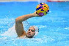 Az Eb idején pihenő világbajnokokkal készül Dohába Varga Zsolt