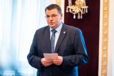 Korrupcióellenes erőfitogtatás a háromszéki prefektúrán: hallgat a DNA, mesél a prefektus