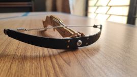 Számszeríjjal fenyegetőzött egy férfi, a rendőrök lelőtték