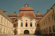 Tiltott kastélyok: a gernyeszegi Teleki-kastély és a grófi család története – Interjú Margittai Gábor filmrendezővel