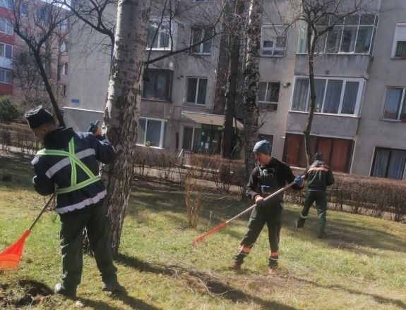 Megbírságolta a környezetőrség a brassói városházát a törvénytelenül lerakott szemét miatt