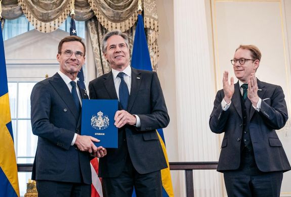 Svédország immár hivatalosan is NATO-tagállammá vált