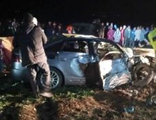 Egy tizenkilenc éves fiatal lány szörnyethalt – a balesetben gépkocsi, kamion és szekér volt érintett