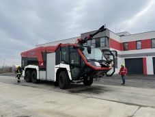 Átadták a marosvásárhelyi repülőtér tűzoltóbázisát