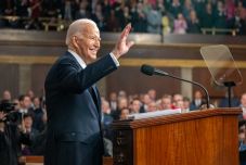 Agresszív retorikára épült Joe Biden évértékelő beszéde – Putyint és Trumpot is támadta
