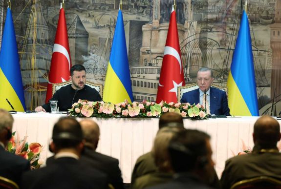 Erdogan: Törökország kész az orosz–ukrán béketárgyalások házigazdája lenni