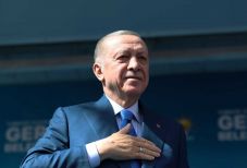 Erdogan nem támogatja az Oroszország részvétele nélkül körvonalazódó béketerveket