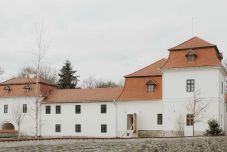 Hamarosan megnyitja kapuit a felújított fiatfalvi Ugron-kastély