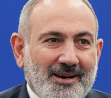 Újabb területekről mond le Örményország, hogy megelőzze a háborút