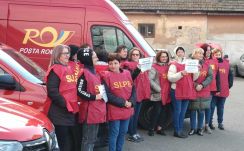 Megelégelték a szegénységet a postások, veszélyben a nyugdíjak 