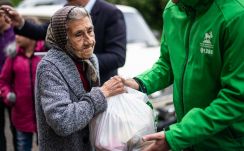 Adományokkal segítette a kárpátaljai reformátusokat a Magyar Református Szeretetszolgálat