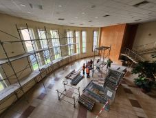 Belevágtak a könyvtárfelújításba