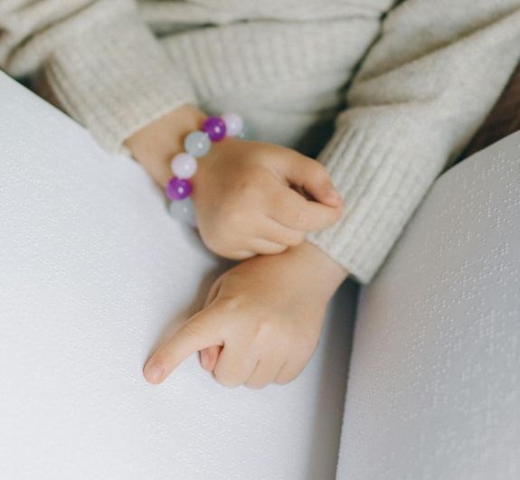 Havi 600 lejt kaphatnak a fogyatékkal élő gyermeket nevelő szülők Kolozsváron