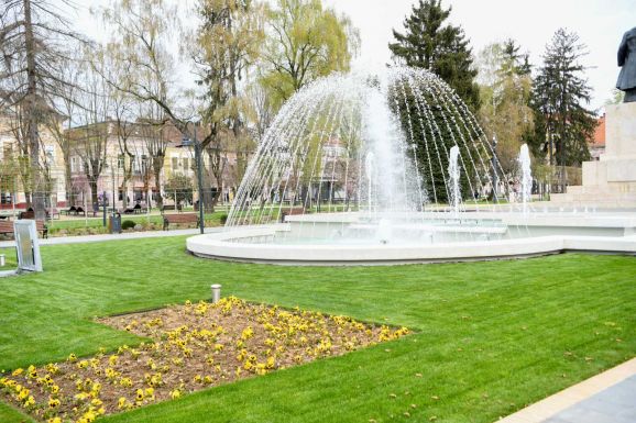 Átadták Szatmárnémeti felújított történelmi városközpontját